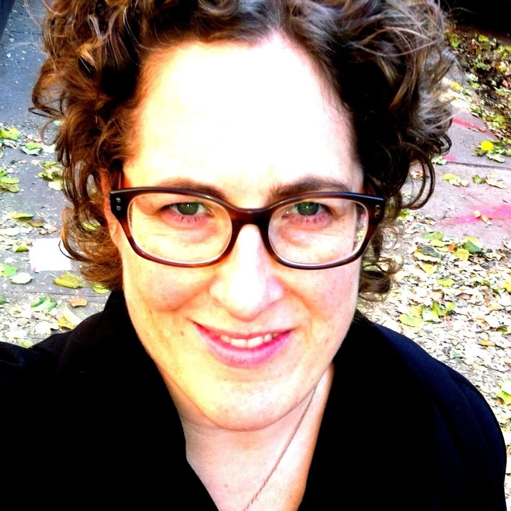 Meet your Posher, Lara